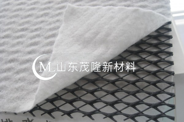 三維復(fù)合排水網(wǎng)的特性有哪些?