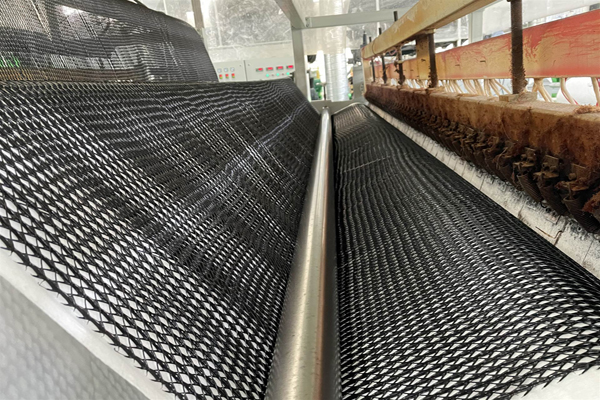 三維復(fù)合排水網(wǎng)出廠時應(yīng)該怎么稱重呢? 第2張