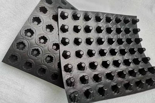 揭秘復合排水板的制作原理 第2張