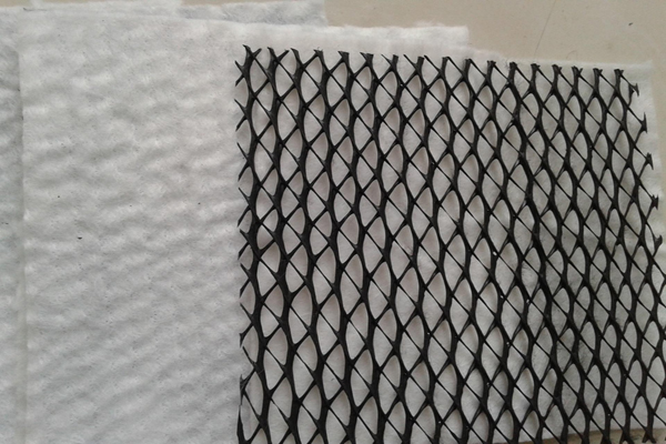 三維土工復(fù)合排水網(wǎng)格怎么做  第1張