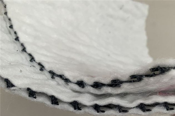 三維復(fù)合排水網(wǎng)有哪些規(guī)格？用在什么地方？  第1張