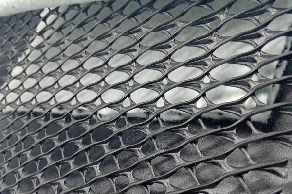 使用復合排水網(wǎng)可以增加道路使用壽命嗎 第2張